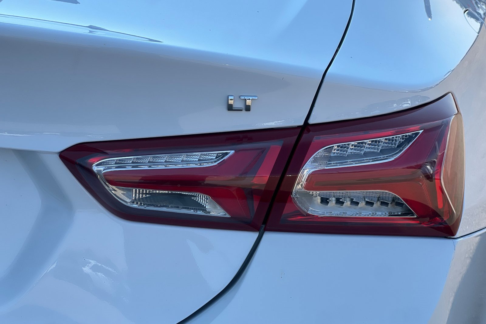 Used 2022 Chevrolet Malibu LT image 26