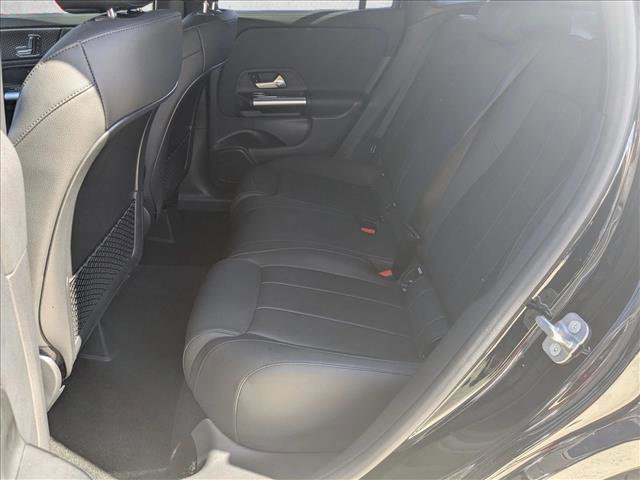 Used 2025 Mercedes-Benz GLA 250 image 16
