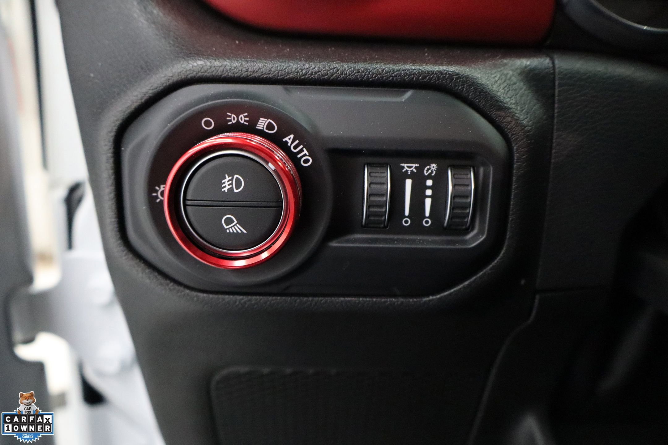 Used 2022 Jeep Gladiator Rubicon w/ Cold Weather Group image 13