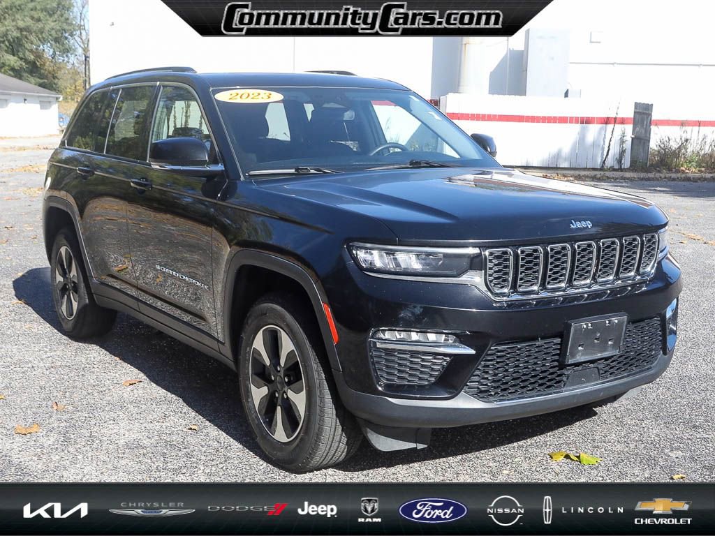 Used 2023 Jeep Grand Cherokee 4WD 4xe image 9