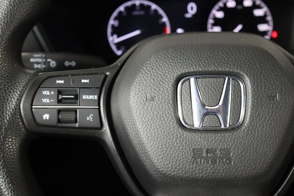 Used 2025 Honda CR-V LX image 8