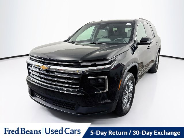Used 2026 Chevrolet Traverse LT w/ Driver Confidence Package FWD image 2