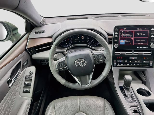 Used 2019 Toyota Avalon Limited FWD image 16