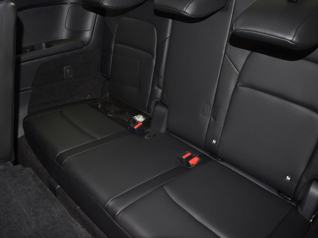 Used 2024 Nissan Pathfinder SL image 17