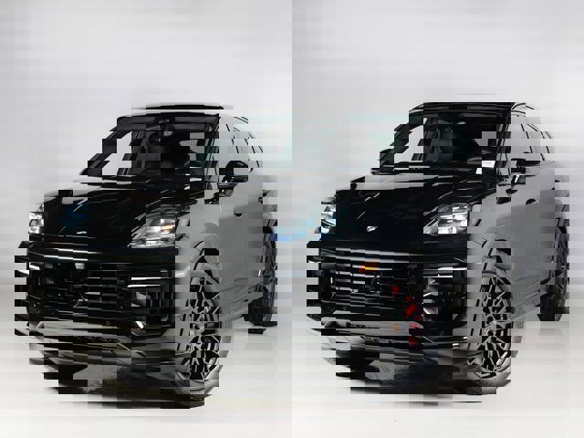 New 2026 Porsche Cayenne GTS video 1