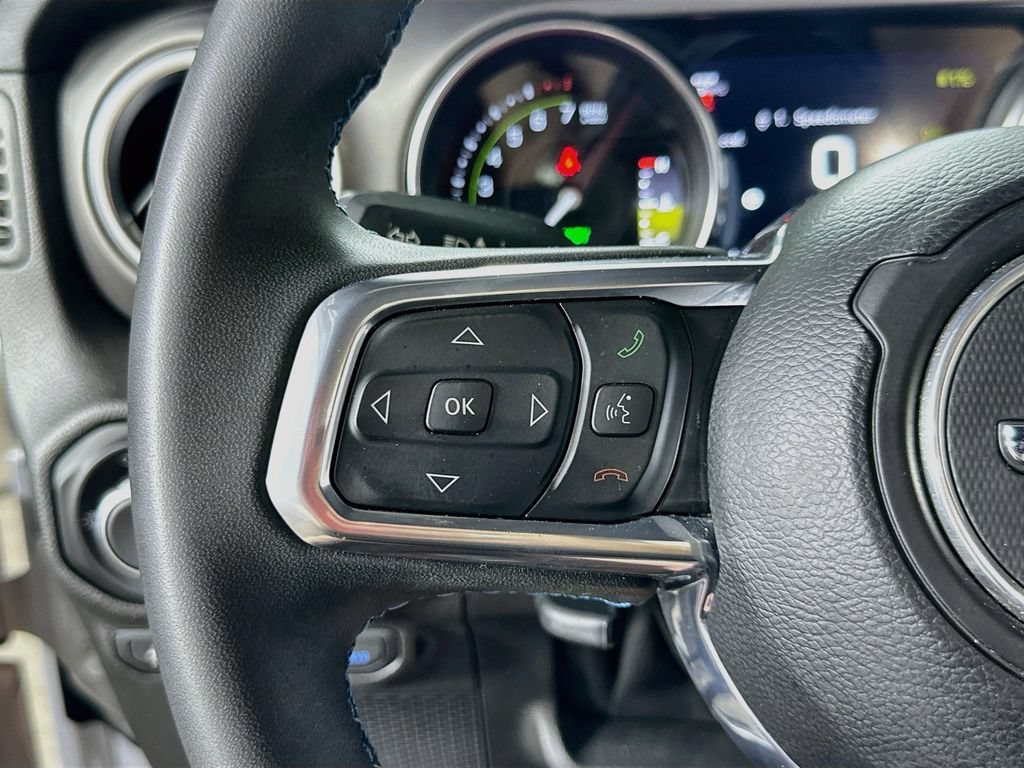Used 2023 Jeep Wrangler Unlimited Rubicon 4xe AWD/4WD image 23