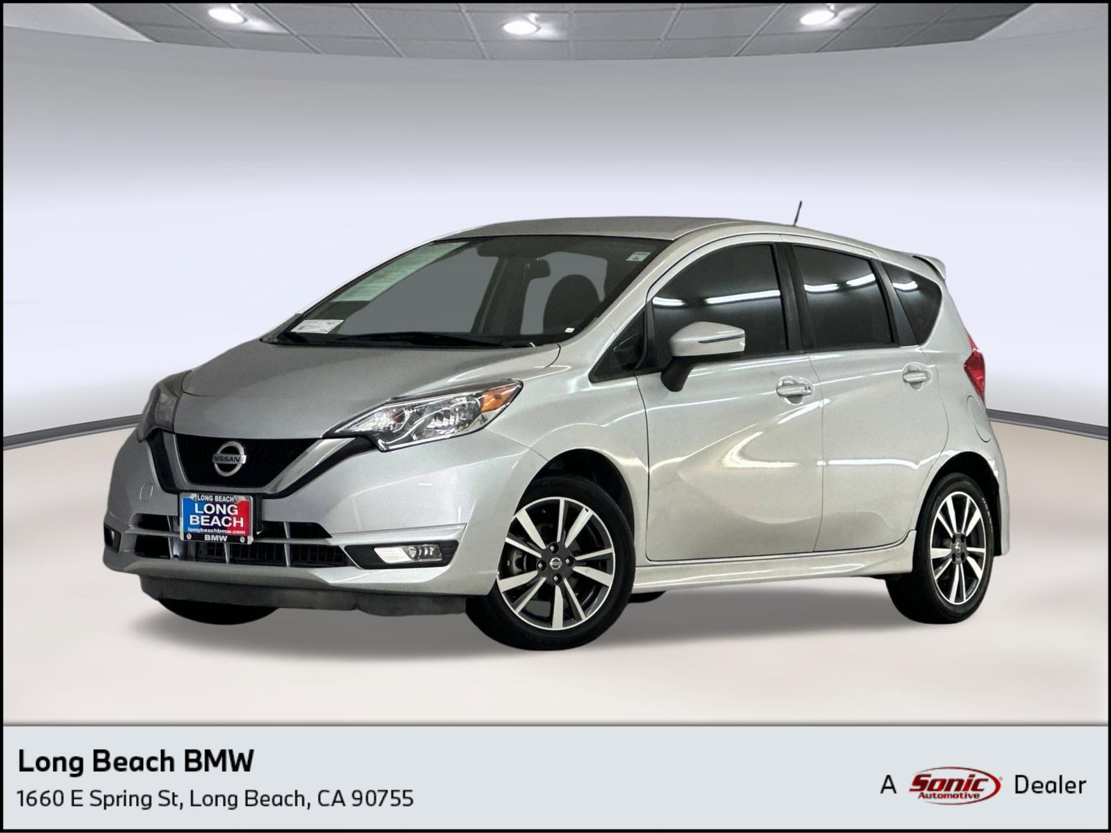 Used 2018 Nissan Versa Note SR image 1