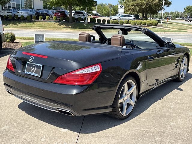 Used 2015 Mercedes-Benz SL 550 image 3