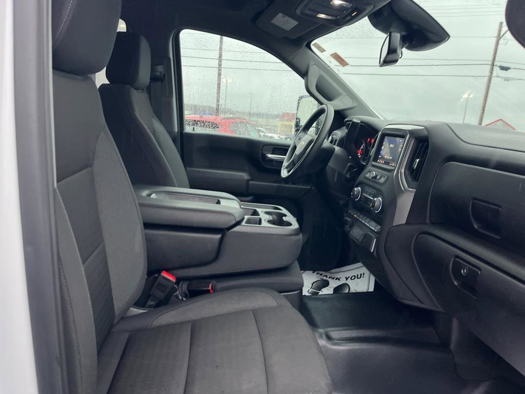 Used 2025 Chevrolet Silverado 2500 Custom w/ Custom Value Package image 29