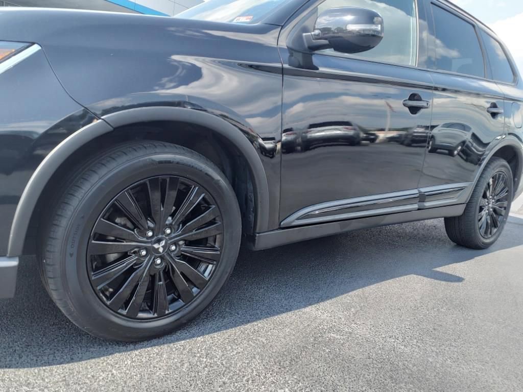 Used 2020 Mitsubishi Outlander LE image 9