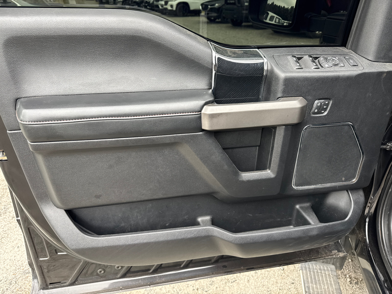 Used 2020 Ford F450 Platinum w/ FX4 Off-Road Package AWD/4WD image 13