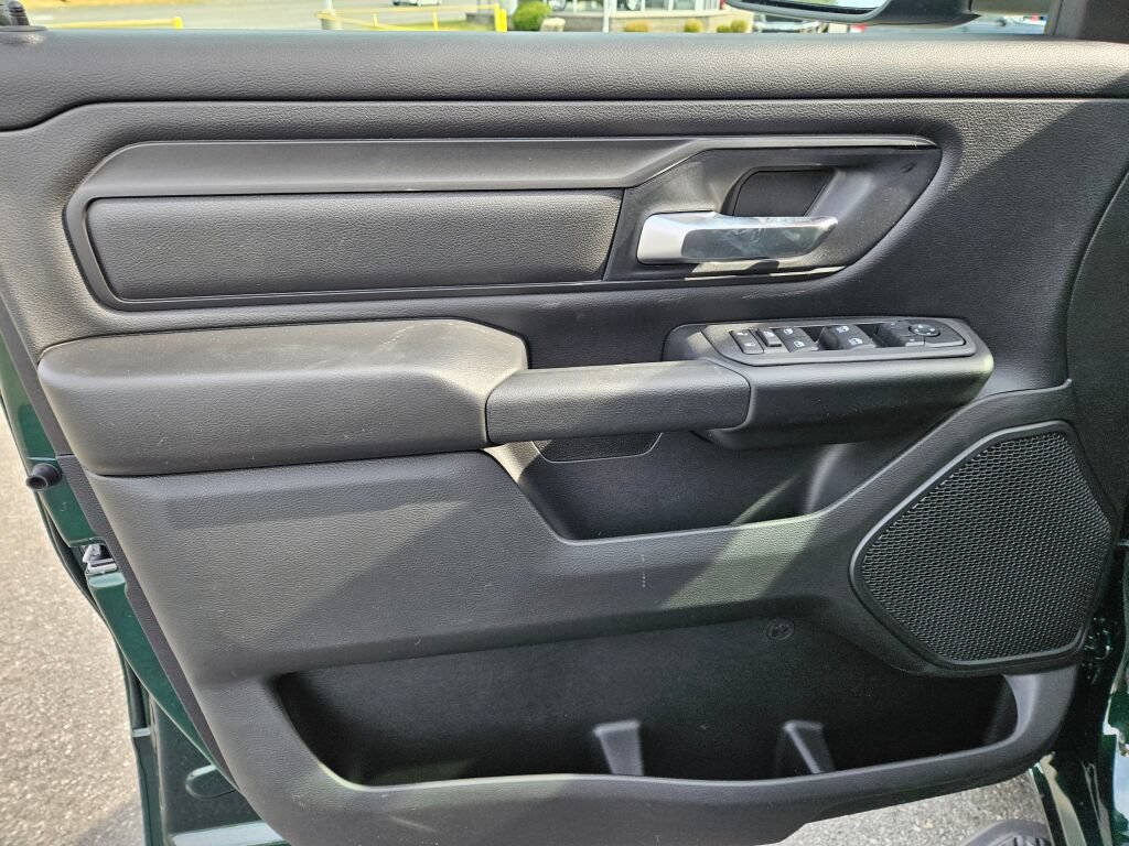 New 2026 RAM 1500 Express AWD/4WD image 17