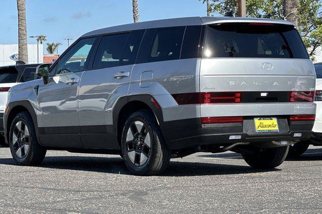 Used 2026 Hyundai Santa Fe SE FWD image 6