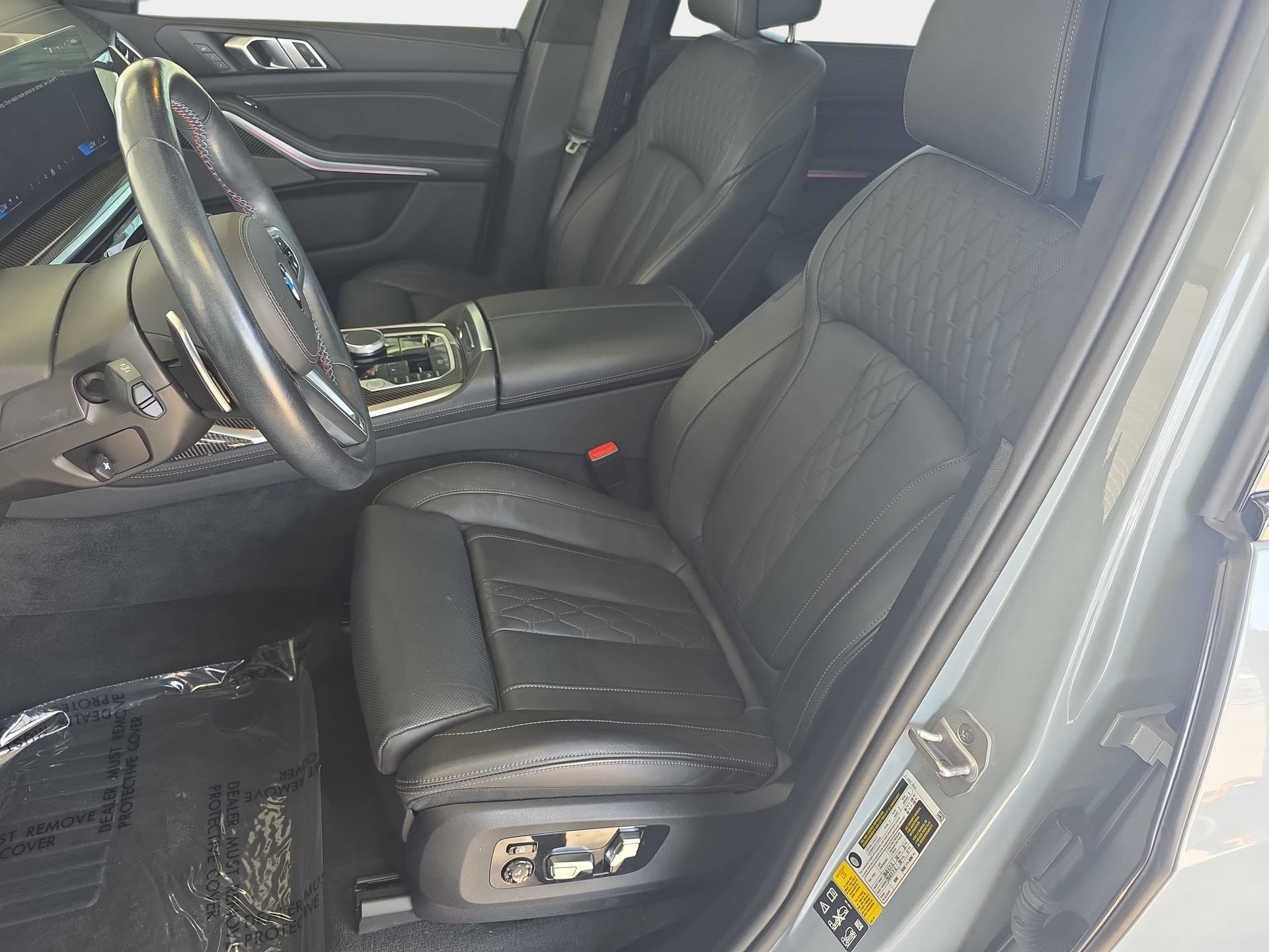 Used 2024 BMW X7 M60i AWD/4WD image 15