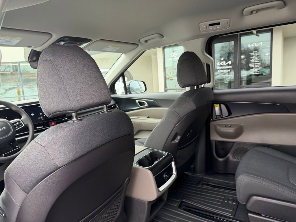 New 2026 Kia Carnival LX FWD image 19