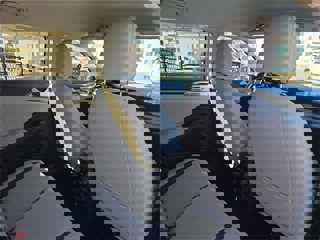 New 2025 Volkswagen Taos SE image 19