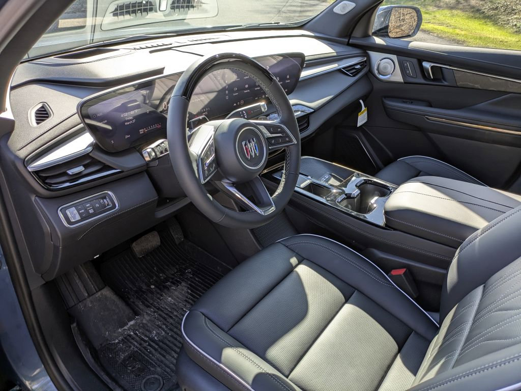 New 2026 Buick Enclave Avenir image 11