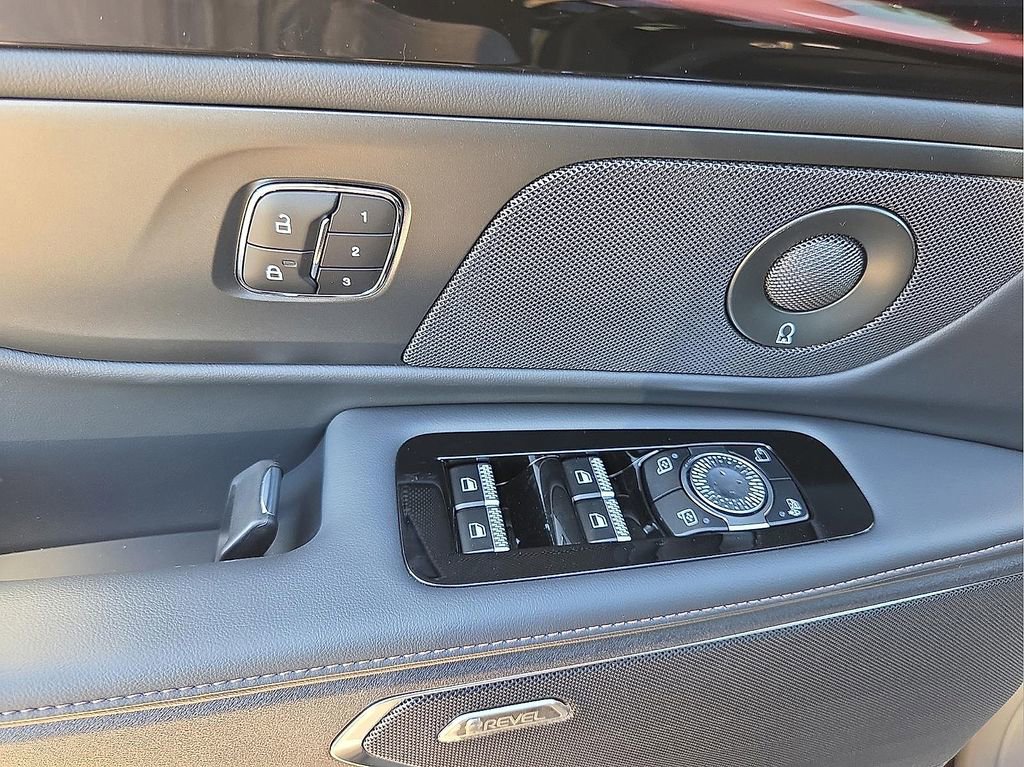 New 2026 Lincoln Nautilus Reserve AWD/4WD image 15