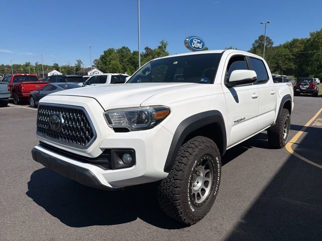 Used 2019 Toyota Tacoma TRD Off-Road w/ Technology Package AWD/4WD image 28