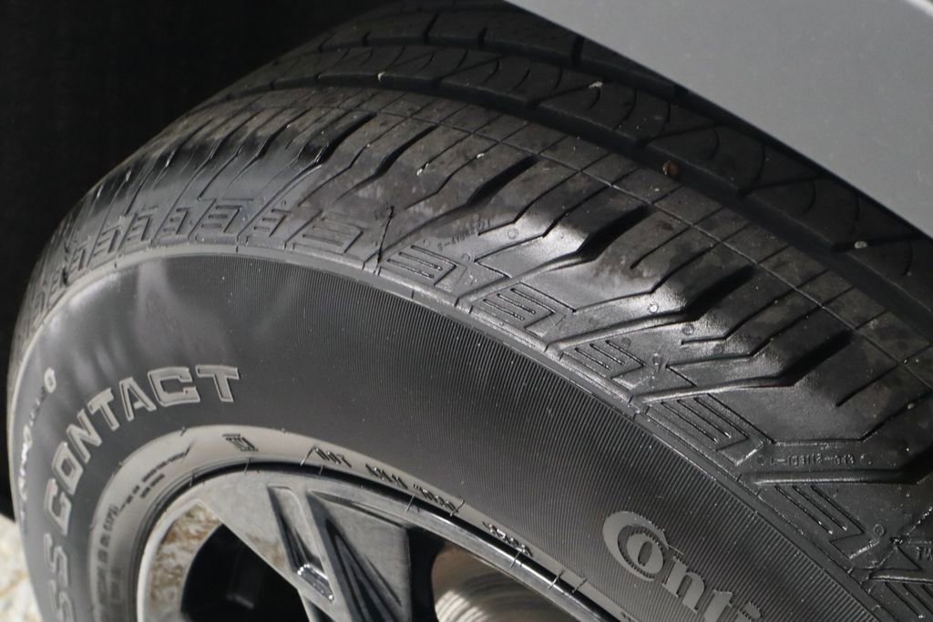 Used 2024 Chevrolet Blazer LT w/ Convenience Package FWD image 21