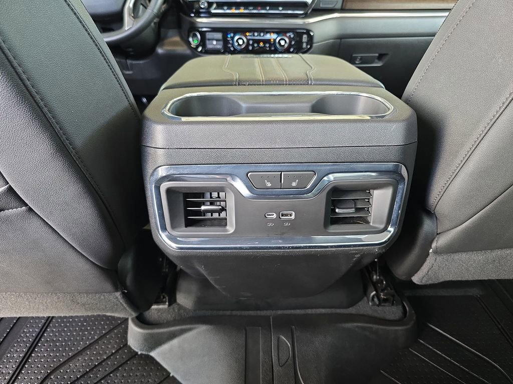 Certified 2025 Chevrolet Silverado 3500 High Country w/ Technology Package image 27