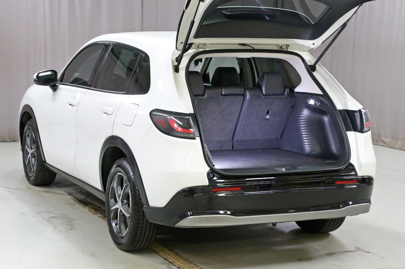 Used 2023 Honda HR-V EX-L image 21