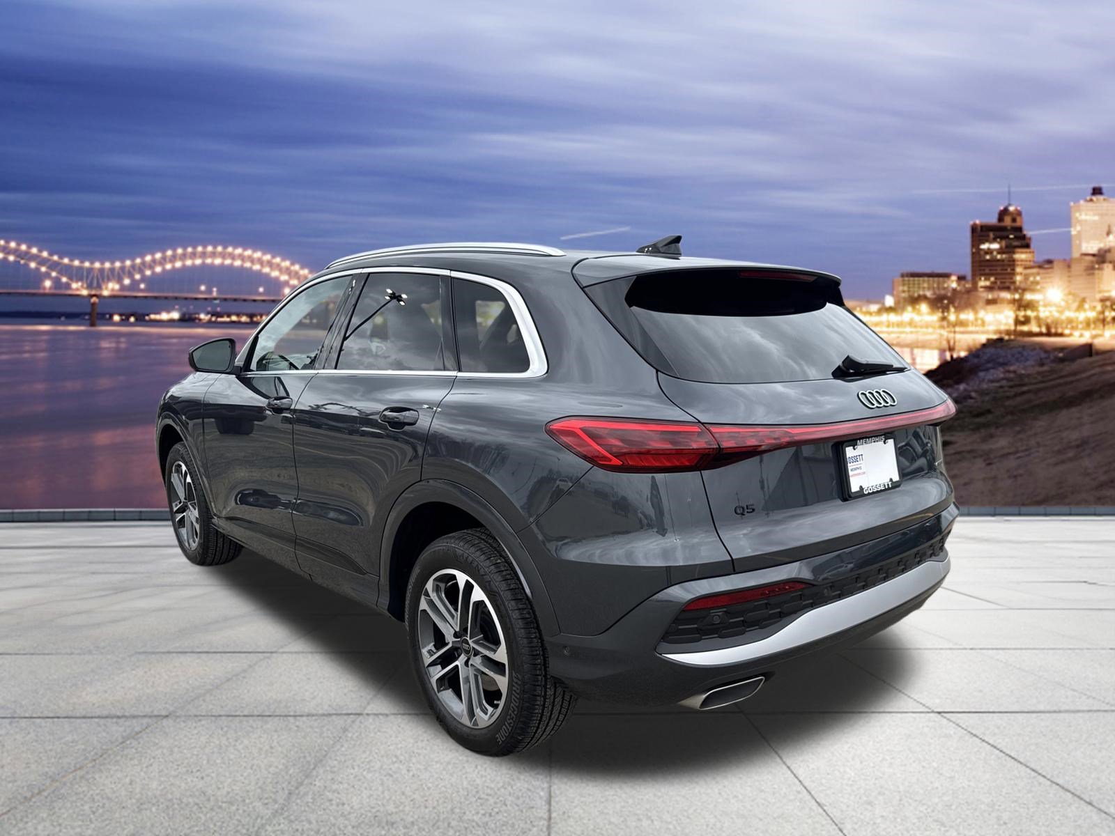 Used 2025 Audi Q5 Premium Plus w/ Premium Plus image 3