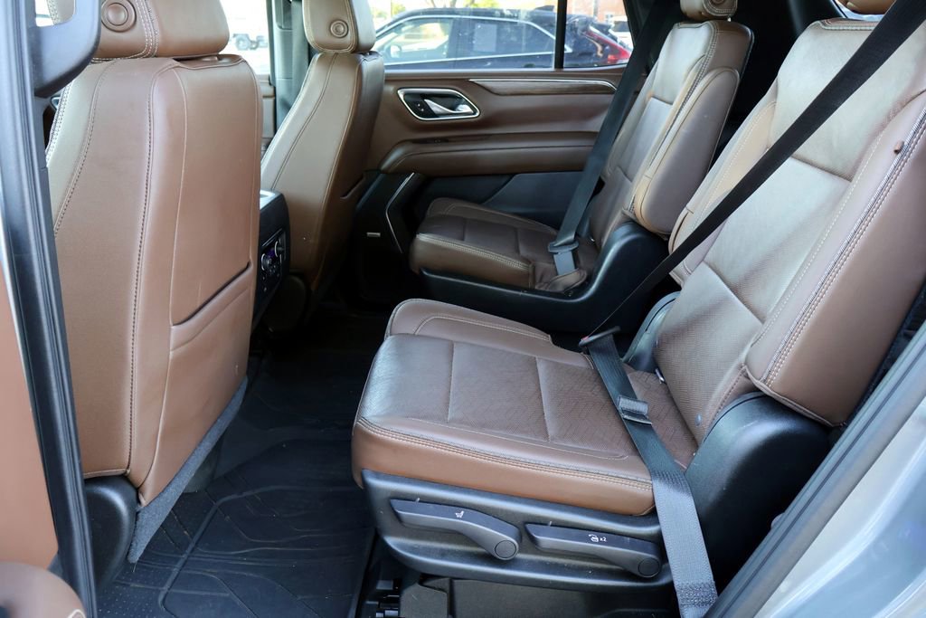 Used 2021 Chevrolet Tahoe High Country RWD image 28
