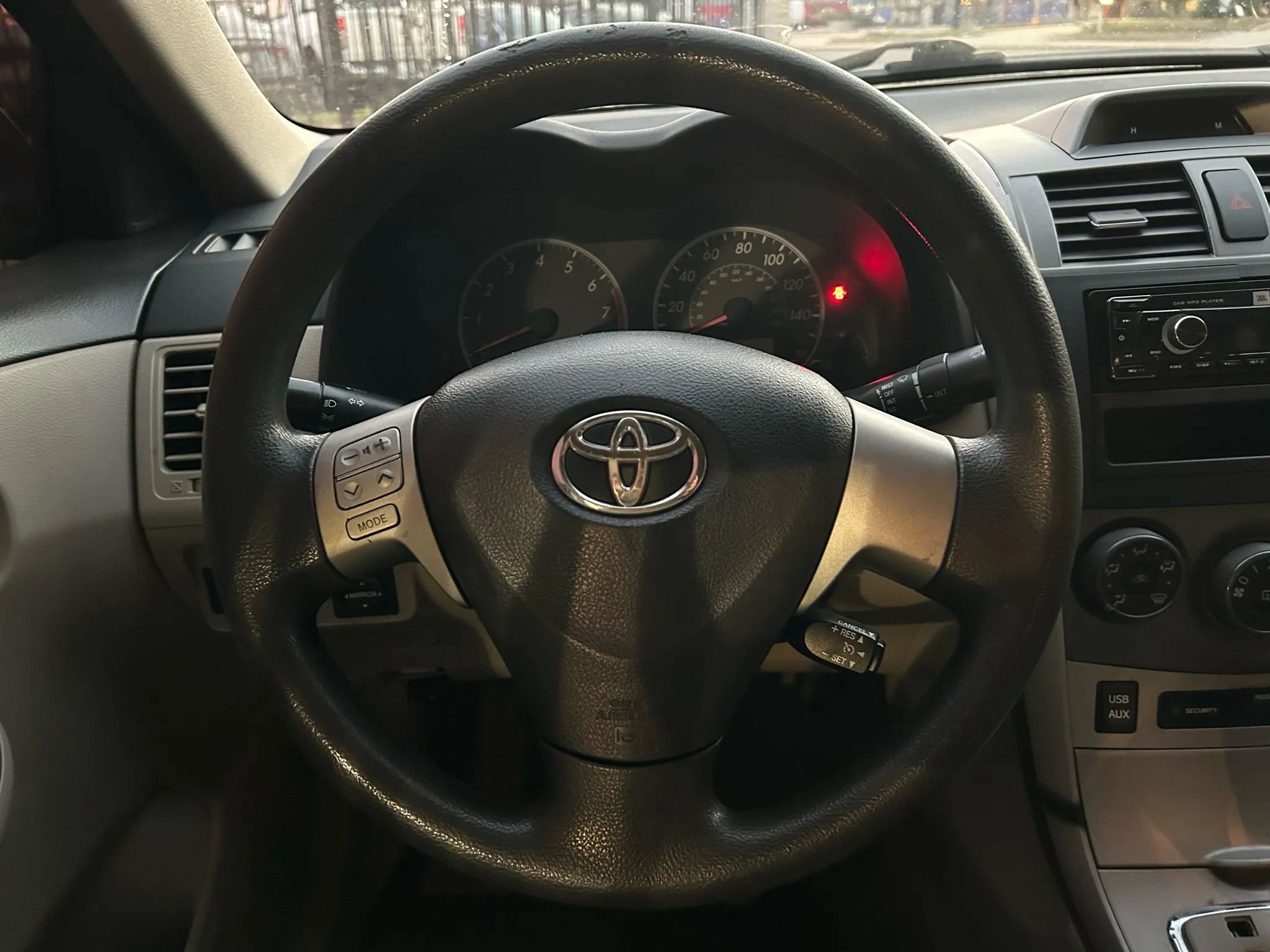 Used 2012 Toyota Corolla LE image 19