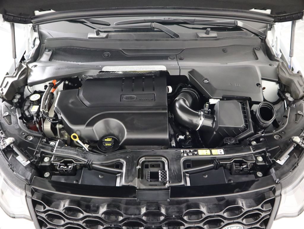 Used 2025 Land Rover Discovery Sport Dynamic SE image 30