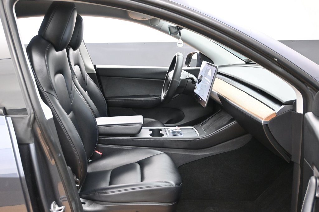 Used 2021 Tesla Model Y 2WD image 29