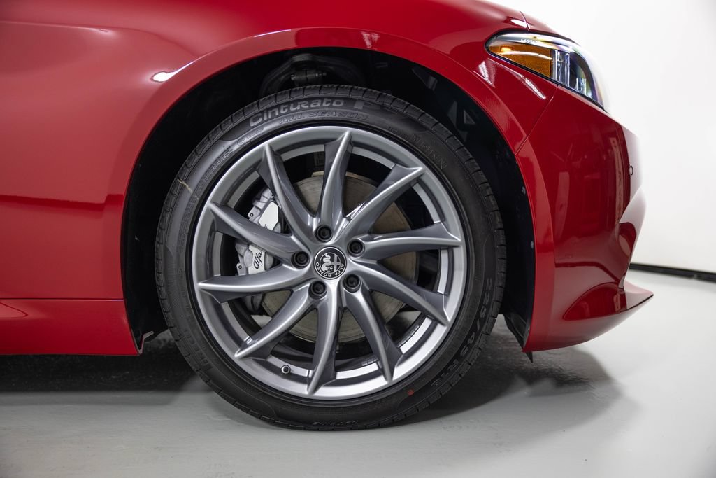 New 2026 Alfa Romeo Giulia AWD image 11