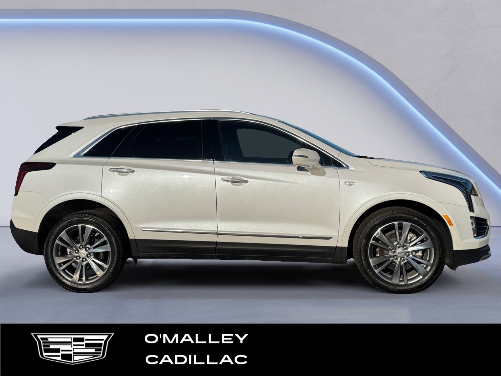 Certified 2025 Cadillac XT5 Premium Luxury image 6