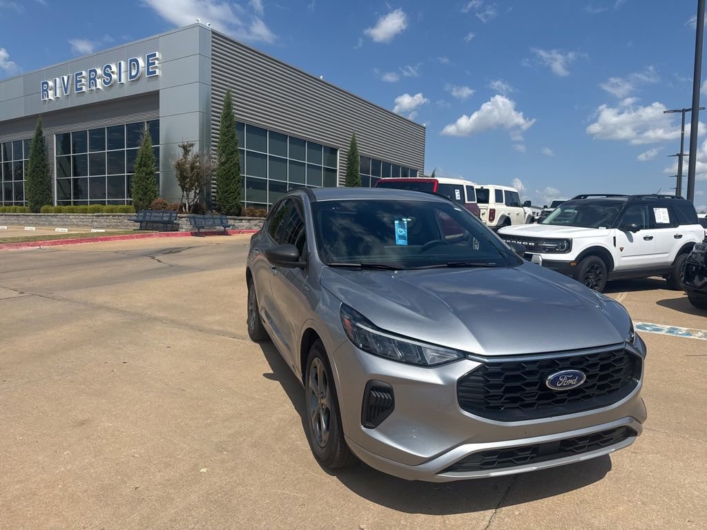 Used 2024 Ford Escape ST-Line w/ Tech Pack #1