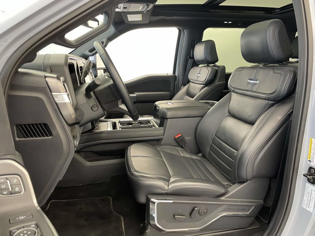 Used 2025 Ford F350 Platinum AWD/4WD image 13