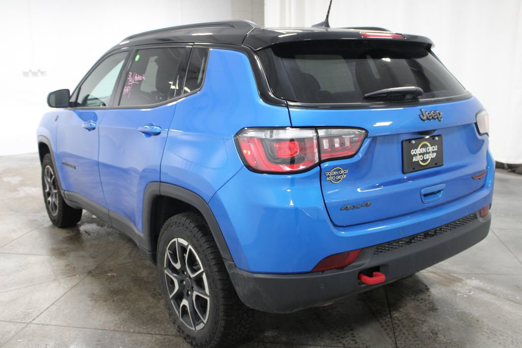 Used 2025 Jeep Compass Trailhawk image 7