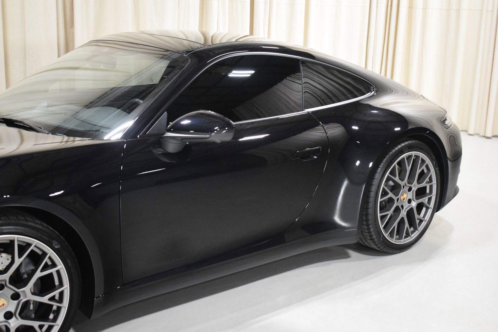 Used 2026 Porsche 911 Carrera RWD image 2