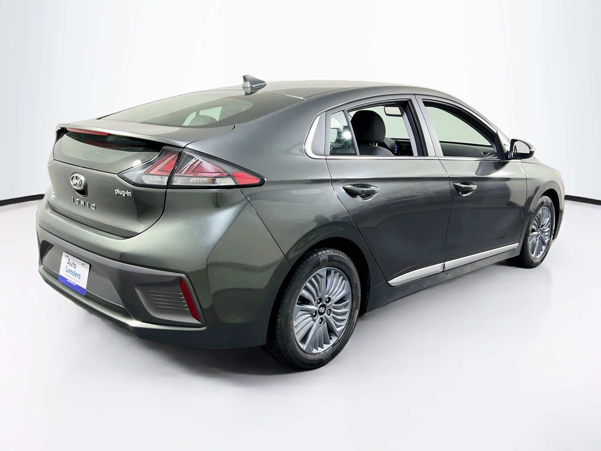 Used 2021 Hyundai Ioniq SEL FWD image 6