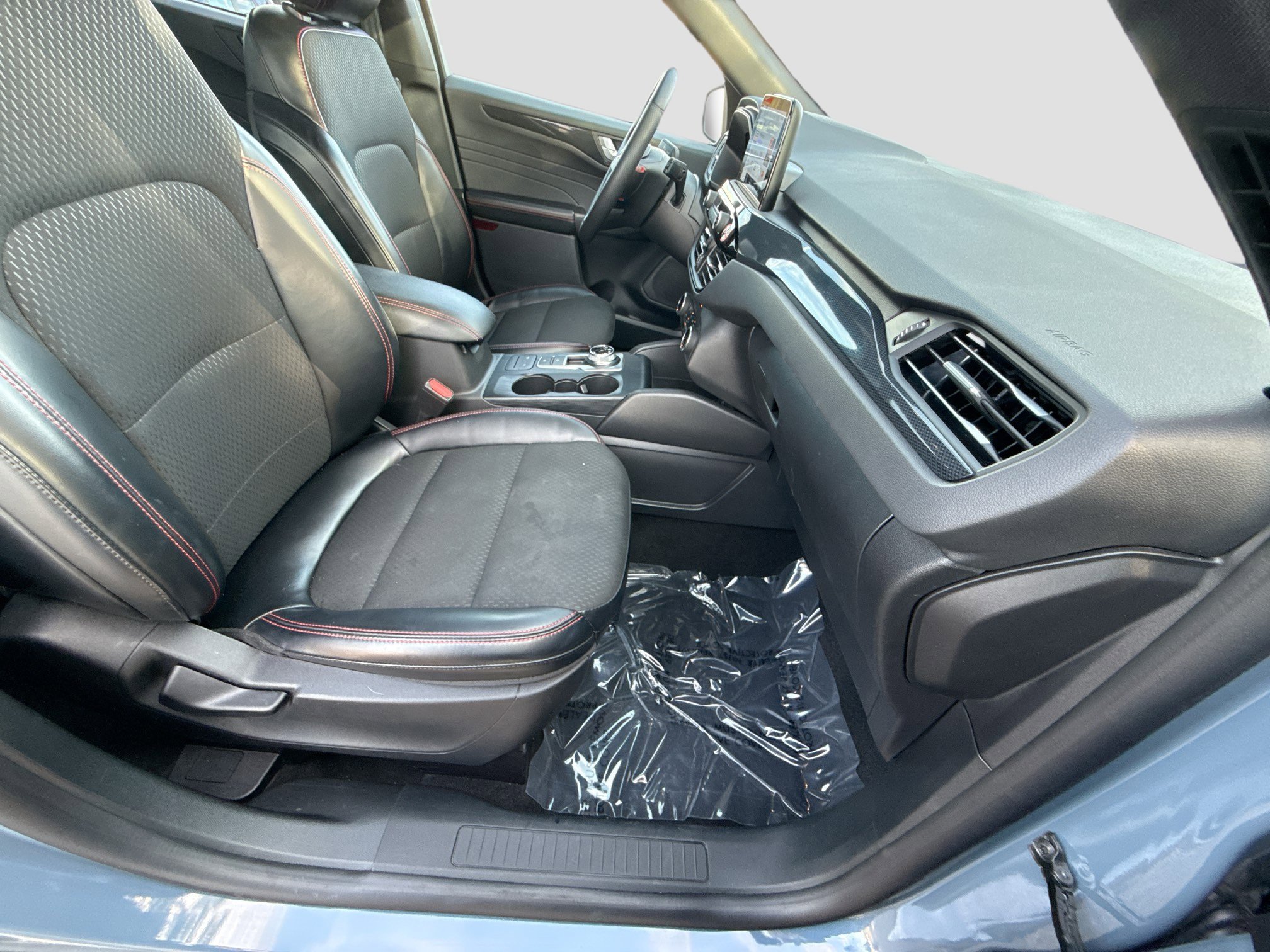 Used 2025 Ford Escape ST-Line Select image 15