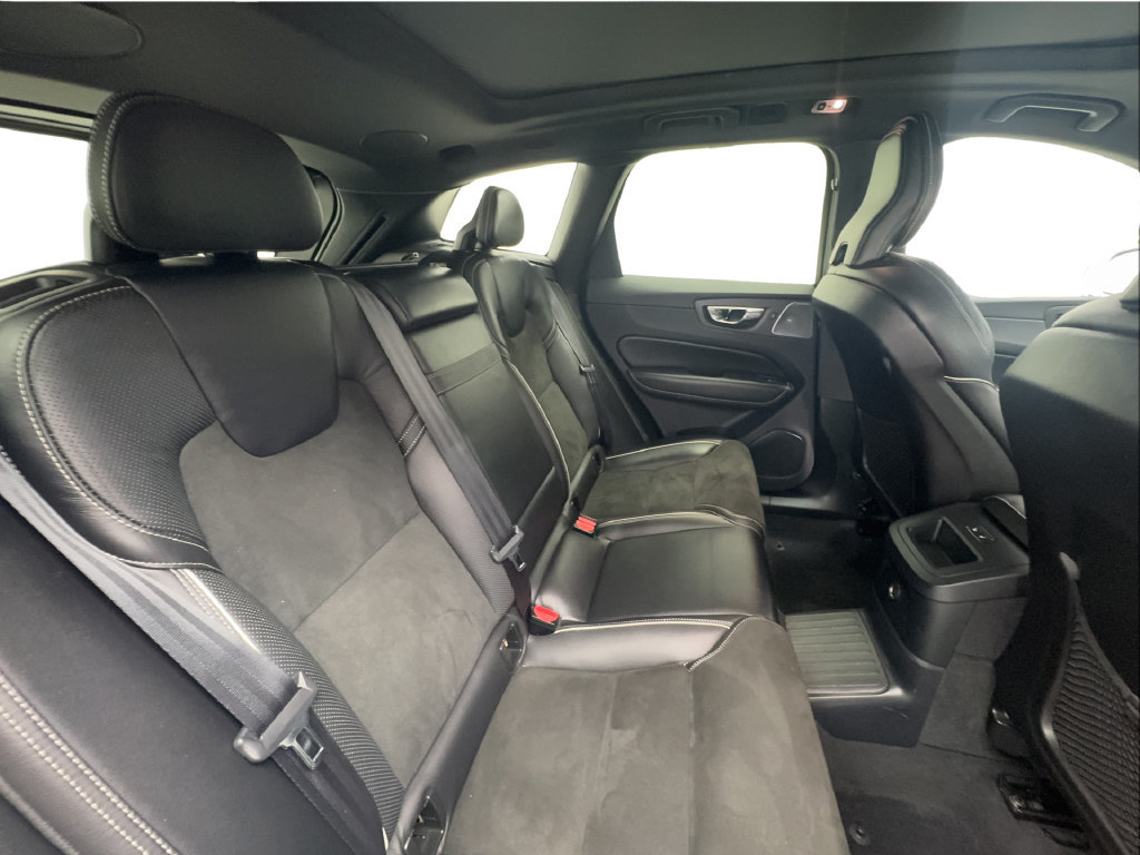 Used 2019 Volvo XC60 T8 R-Design AWD/4WD image 28