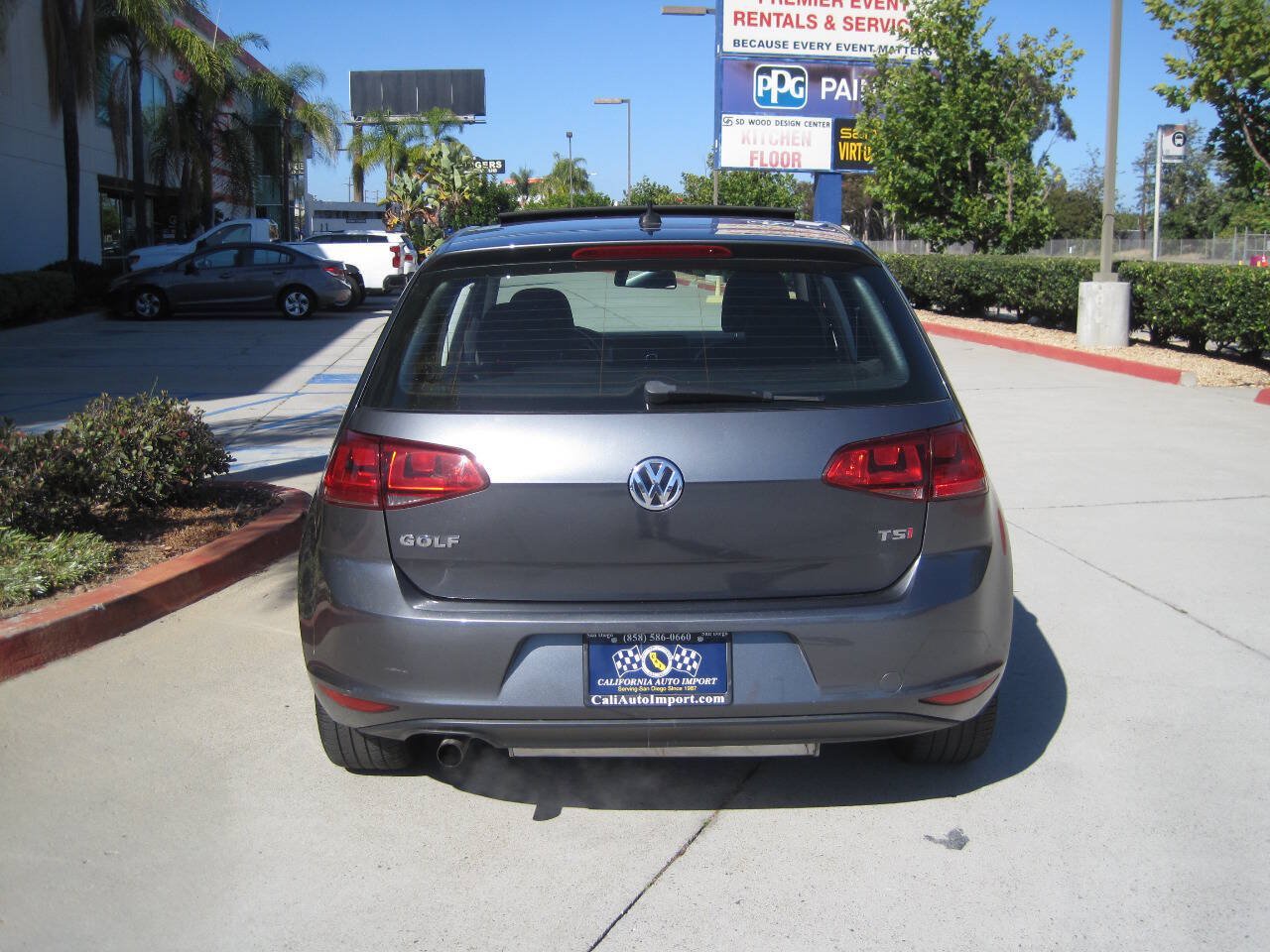 Used 2015 Volkswagen Golf S FWD image 8