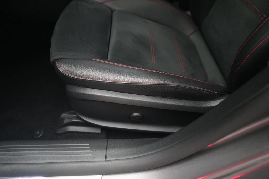 Used 2022 Mercedes-Benz CLA 35 AMG 4MATIC image 28
