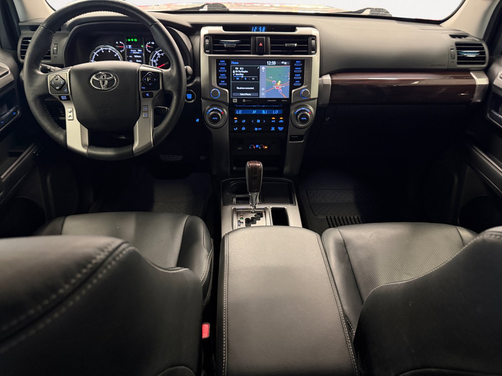 Used 2024 Toyota 4Runner Limited RWD image 3