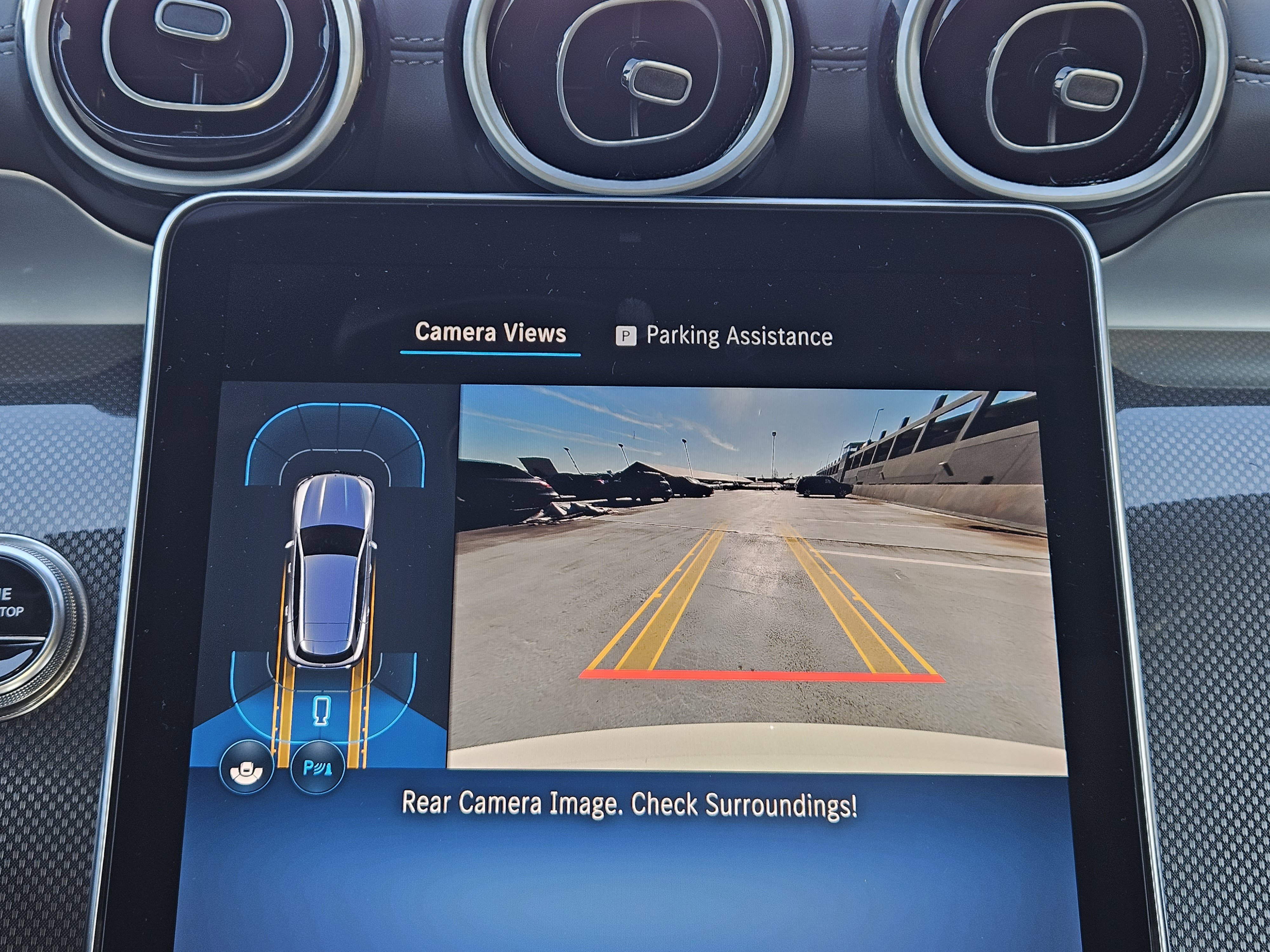 Used 2025 Mercedes-Benz GLC 43 AMG 4MATIC image 19