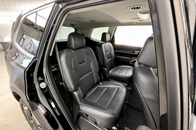 Used 2023 Kia Telluride S w/ S Sunroof Package image 19