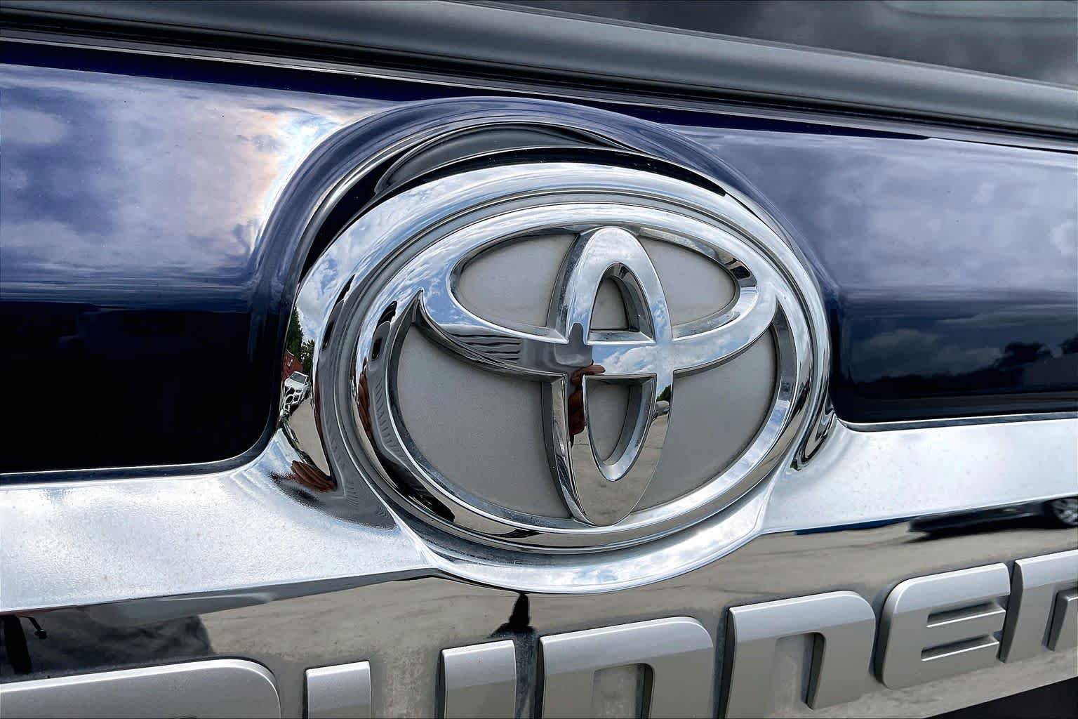 Used 2019 Toyota 4Runner Limited RWD image 30