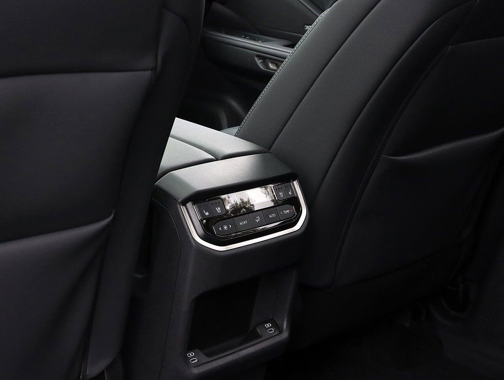 New 2026 Lexus TX 500h AWD image 18