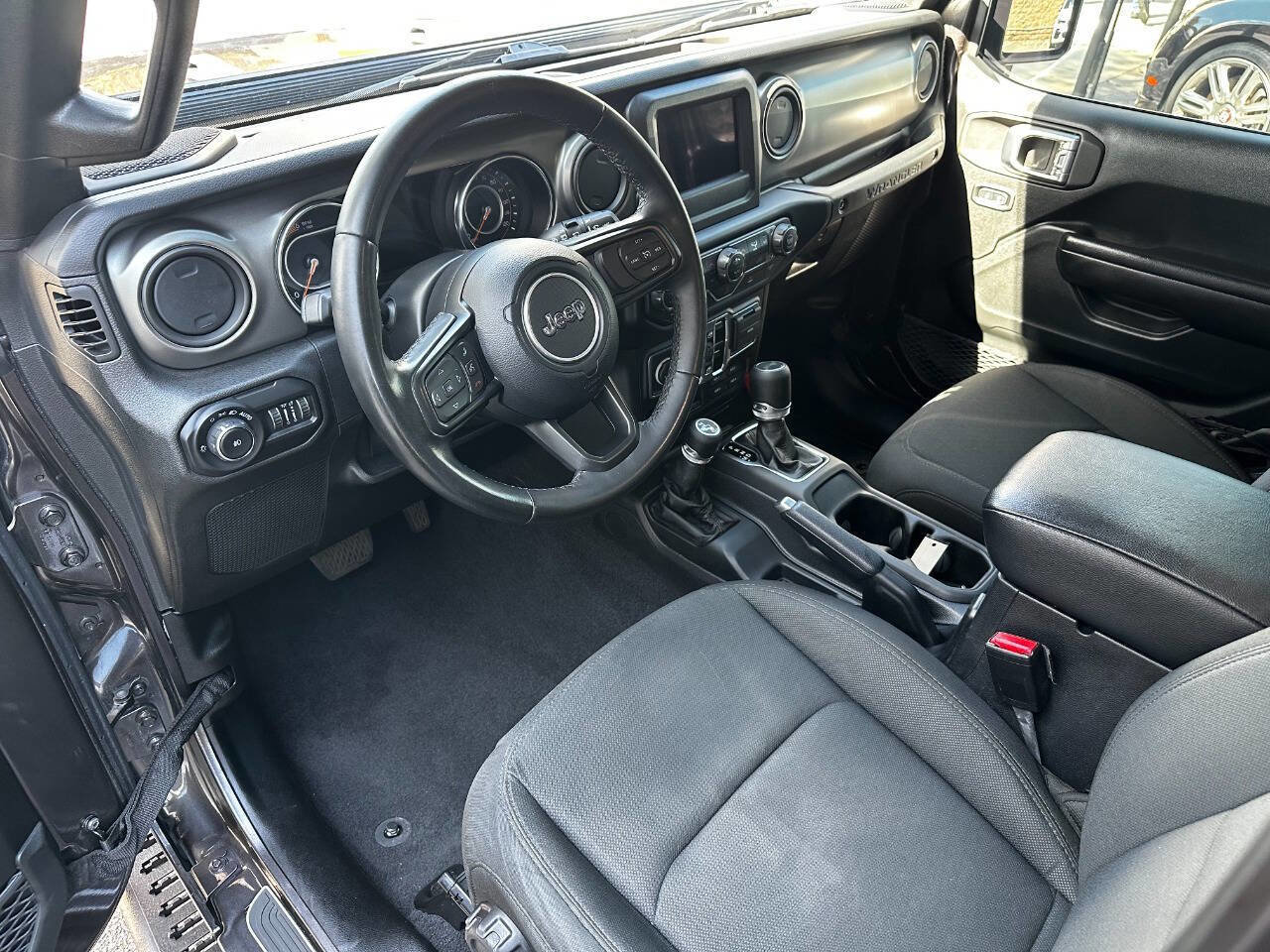 Used 2021 Jeep Wrangler Unlimited Sport image 26