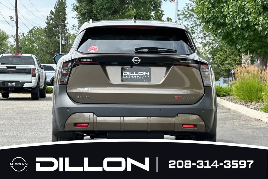New 2026 Nissan Kicks SR AWD/4WD image 8