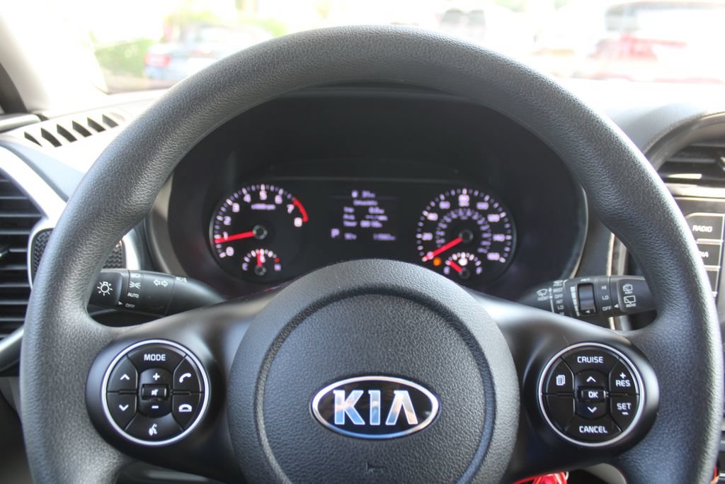 Certified 2021 Kia Soul LX FWD image 24